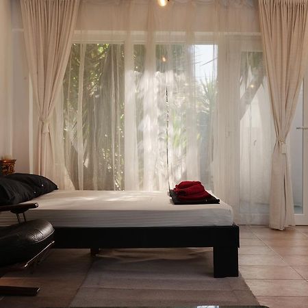 Db Interiors Apartment Split Exterior photo